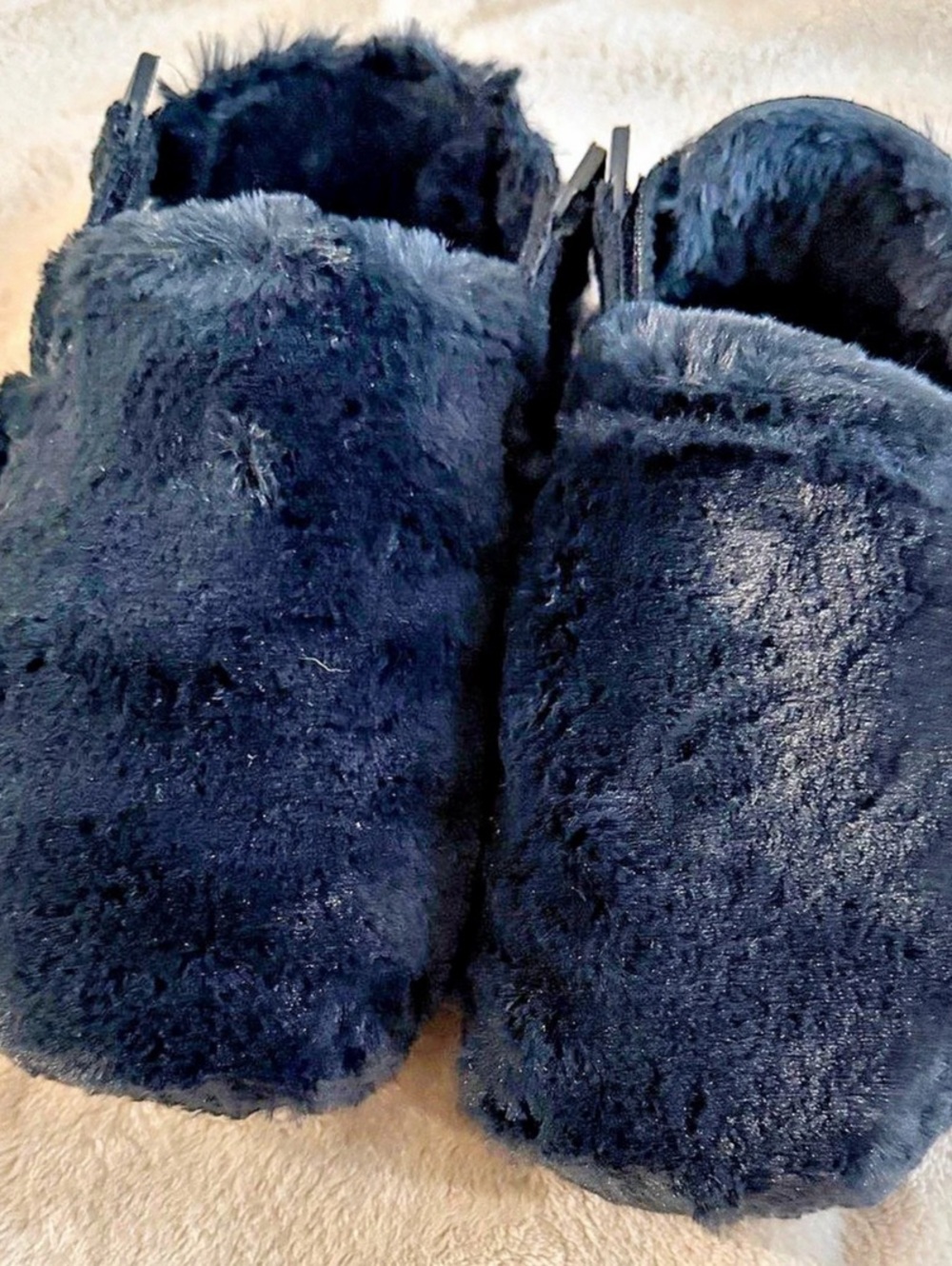 Nike Calm Mule SE Faux Fur Black Slippers